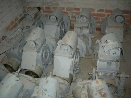 Продаю  ОПУ-2500, редуктор У3515, привода ПК6.3