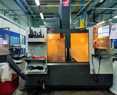 HAAS VF-2SS ВЕРТИКАЛЬНЫЙ ОБРАБАТЫВАЮЩИЙ ЦЕНТР Б/У