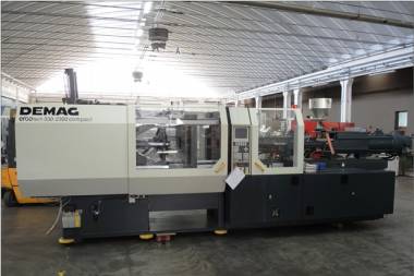 DEMAG 300 Термопластавтомат