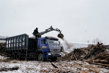 Приём и Вывоз метеллолома Ломовоз Расчёт на месте