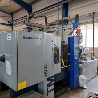 Литьевая машина /Термопластавтомат Battenfeld TM 1600 2003 год