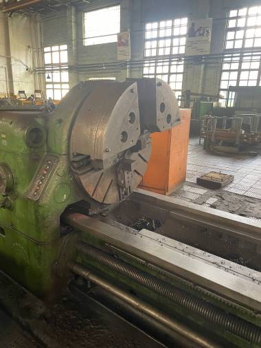 Продаю токарно-винторезный станок skoda sr 1000 x 8000