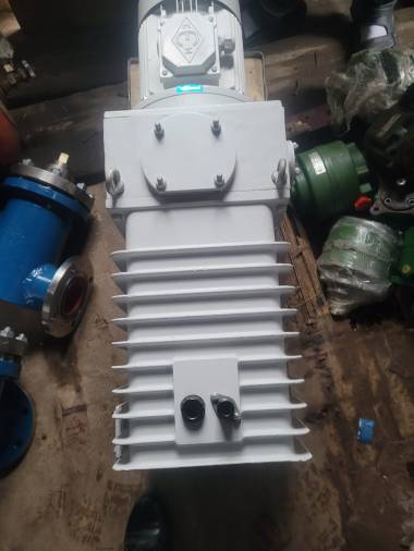 Продаётся новый вакуумный, пластинчато-роторный насос 2НВР-90Д