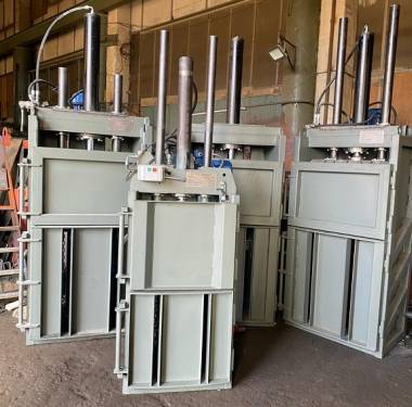 Пресс пакетировочный вертикальный Кубер-4В