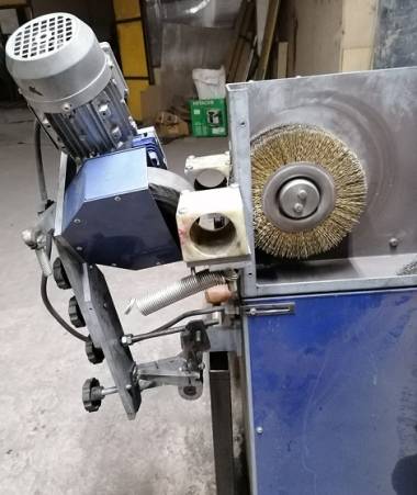 Станок для очистки круглых труб