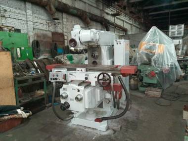 Станок фрезерный широкоуниверсальный 6Т82Ш-1